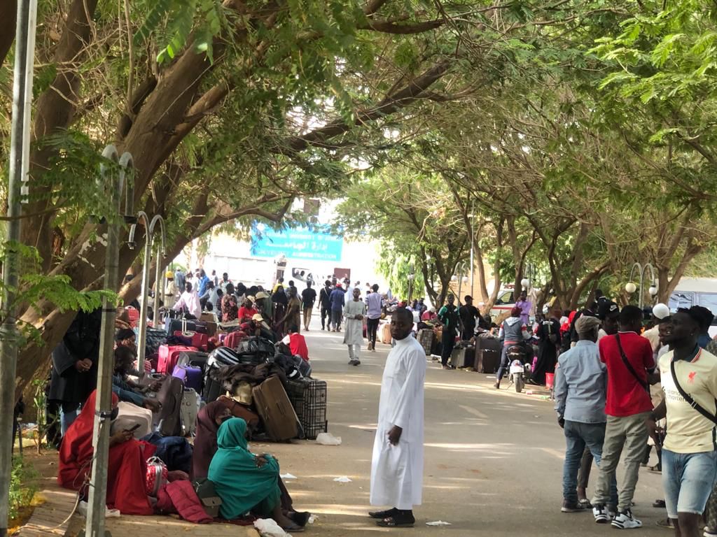 UTME: Parents curse, swear as network glitch frustrates candidates in Rivers center